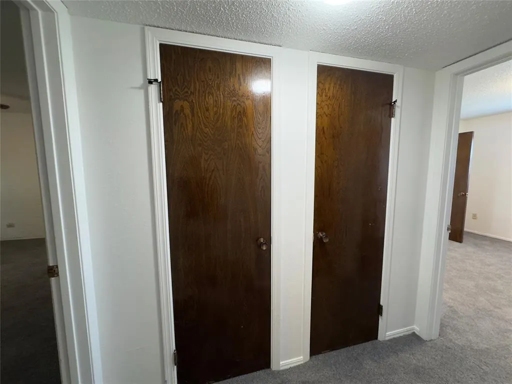 Photo 19 — 3325 Brookhollow Court, Oklahoma City, OK 73120