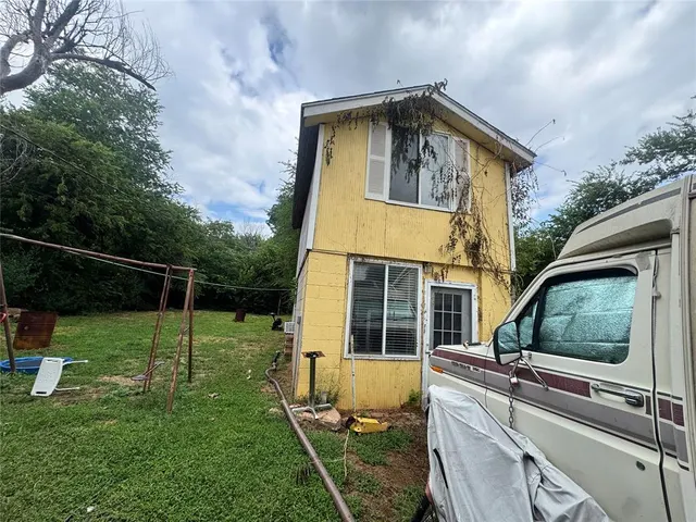Photo 3 — 717 SE 31st Street, Oklahoma City, OK 73129