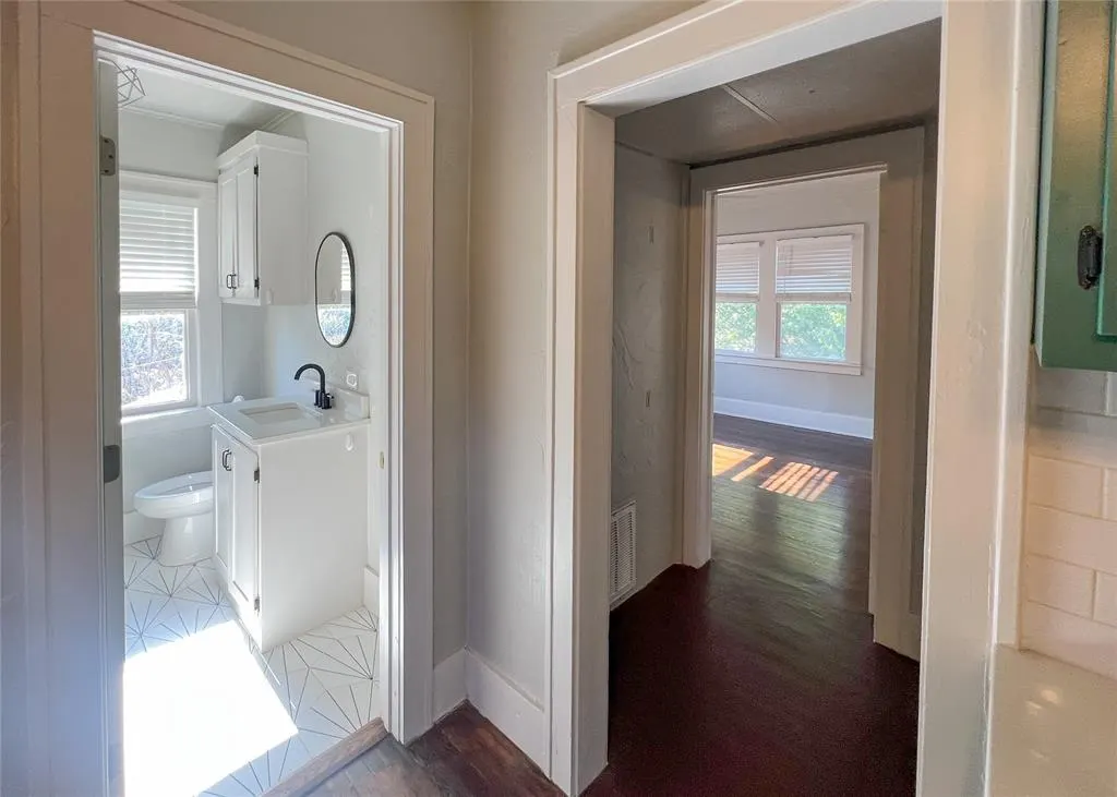 Photo 15 — 1808 N Robinson Avenue, Oklahoma City, OK 73103