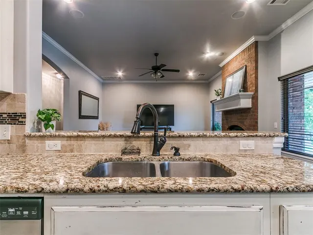 Photo 8 — 11019 Green Meadows Drive, Edmond, OK 73025