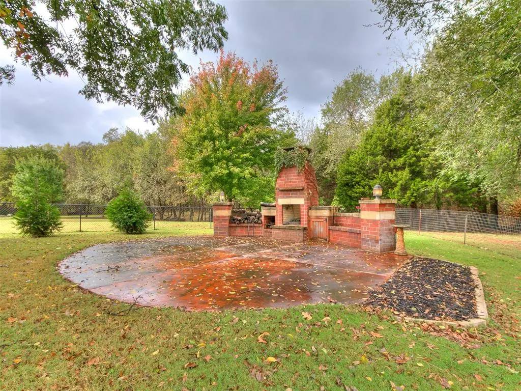 Photo 22 — 11019 Green Meadows Drive, Edmond, OK 73025