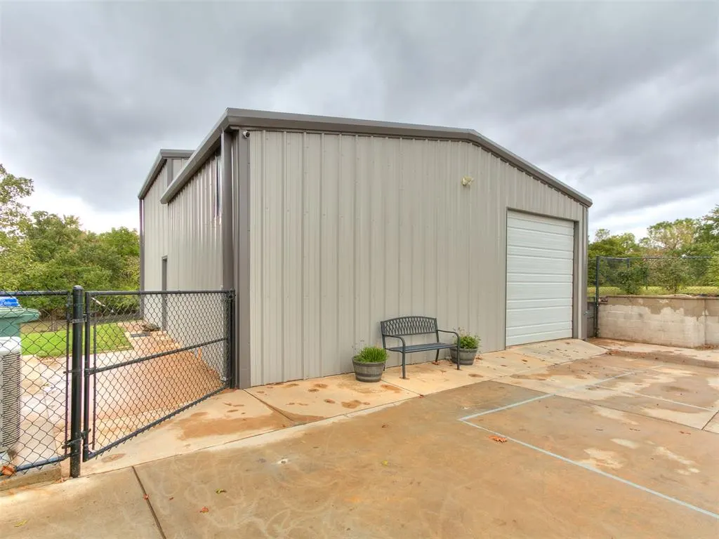 Photo 23 — 11019 Green Meadows Drive, Edmond, OK 73025