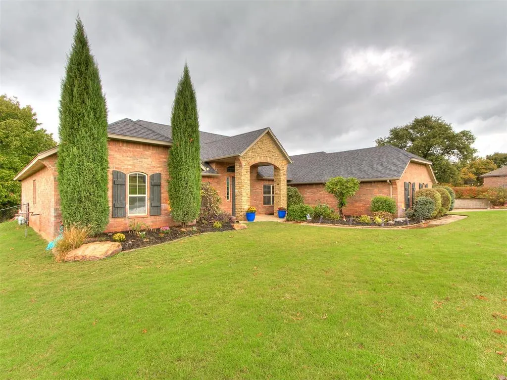 Photo 36 — 11019 Green Meadows Drive, Edmond, OK 73025