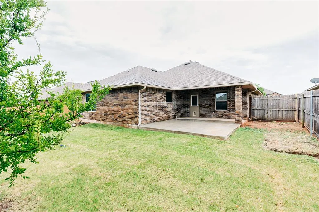 Photo 9 — 8701 SW 37th Street, Oklahoma City, OK 73179