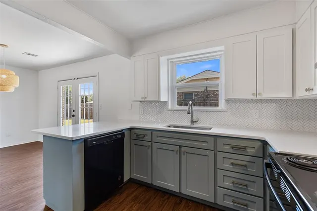 Photo 6 — 1300 NW 102nd Street, Oklahoma City, OK 73114