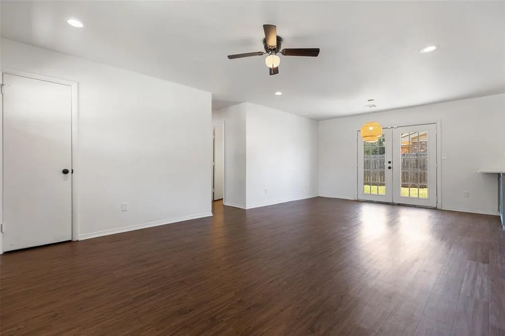 Photo 8 — 1300 NW 102nd Street, Oklahoma City, OK 73114