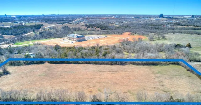 Photo 5 — 8300 Ridgeway Road, Oklahoma City, OK 73111