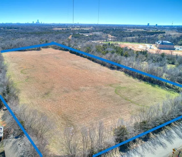 Photo 6 — 8300 Ridgeway Road, Oklahoma City, OK 73111