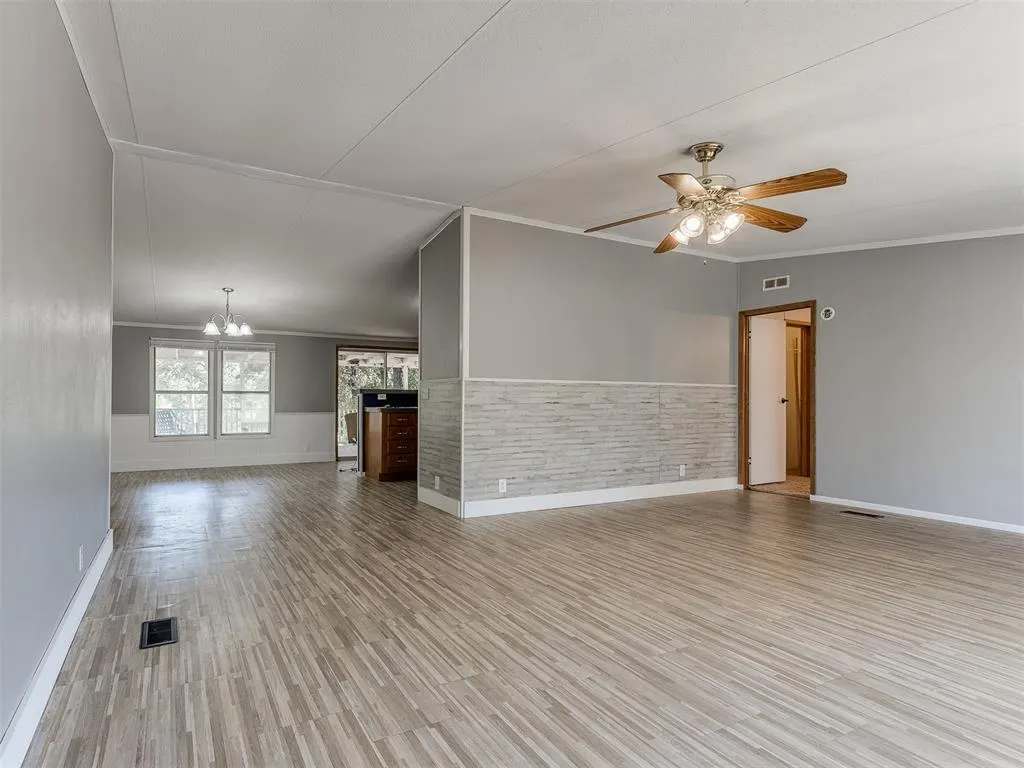 Photo 3 — 1148 S Adams Avenue, Blanchard, OK 73010