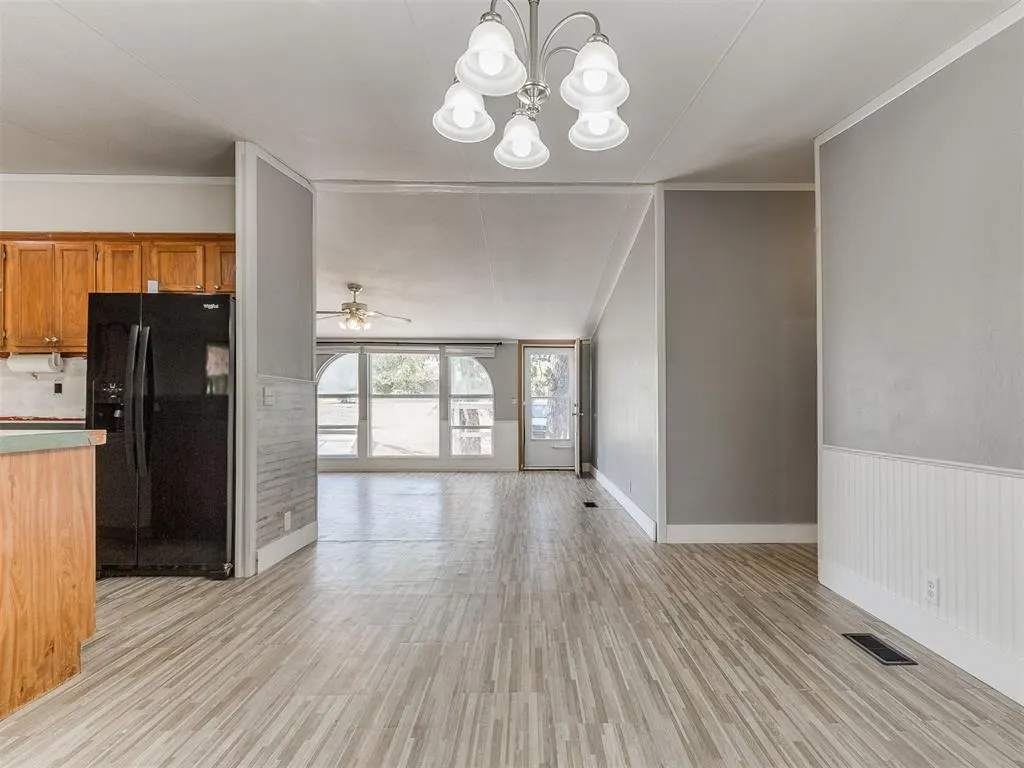 Photo 5 — 1148 S Adams Avenue, Blanchard, OK 73010