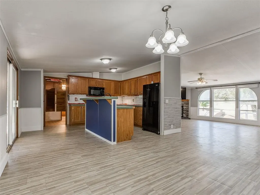Photo 6 — 1148 S Adams Avenue, Blanchard, OK 73010