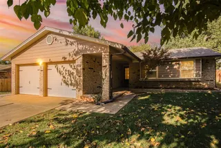 Sold home at 625 Hawthorne Place