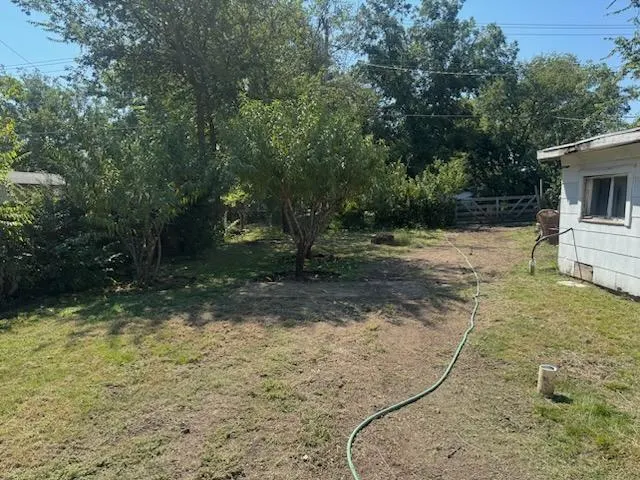 Photo 9 — 722 NW Maxwell Street, Ardmore, OK 73401