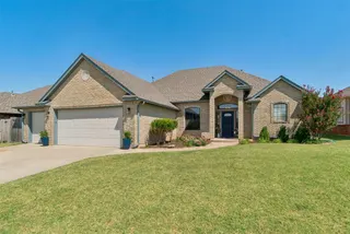 Sold home at 817 Tea Rose Drive