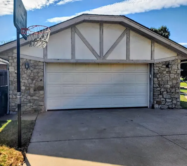Photo 3 — 930 Pruitt Drive, Oklahoma City, OK 73170