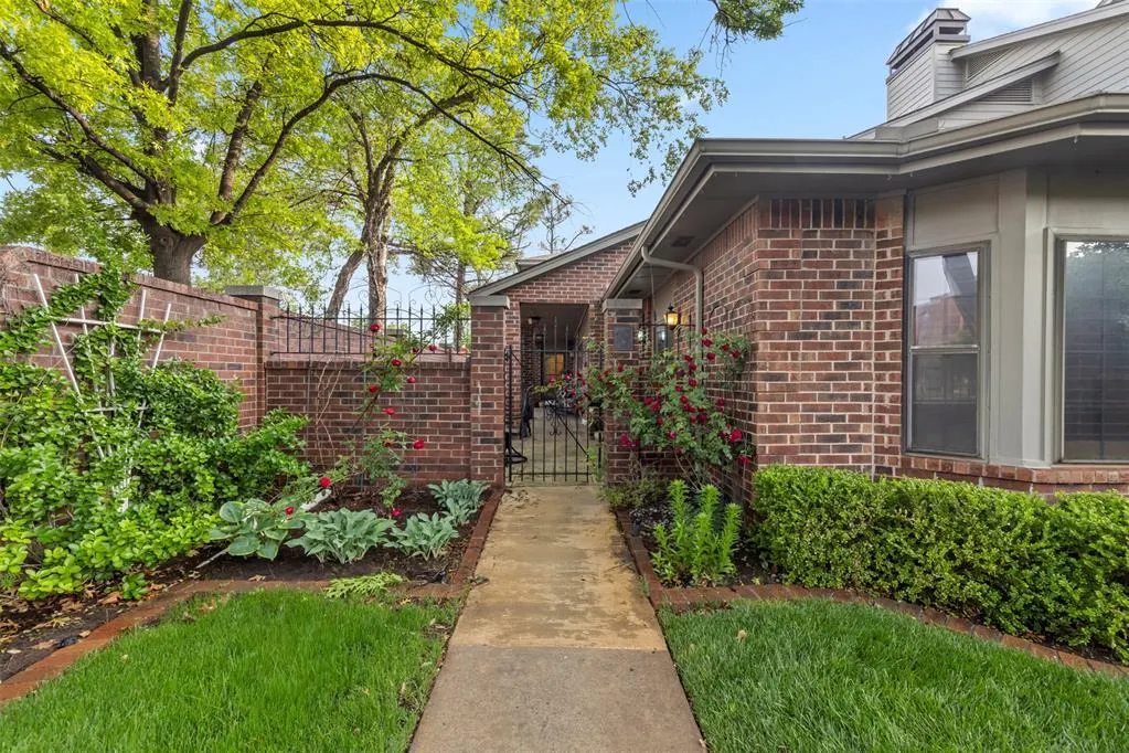 Photo 2 — 6208 Waterford Boulevard 95, Oklahoma City, OK 73118