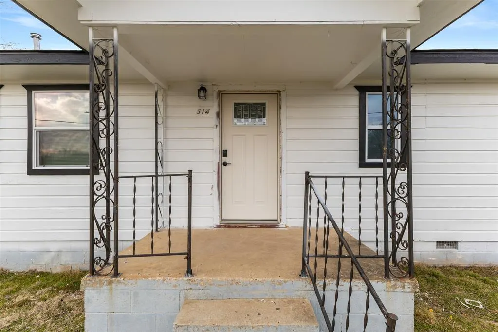 Photo 2 — 1514 W McAlester, Sulphur, OK 73086