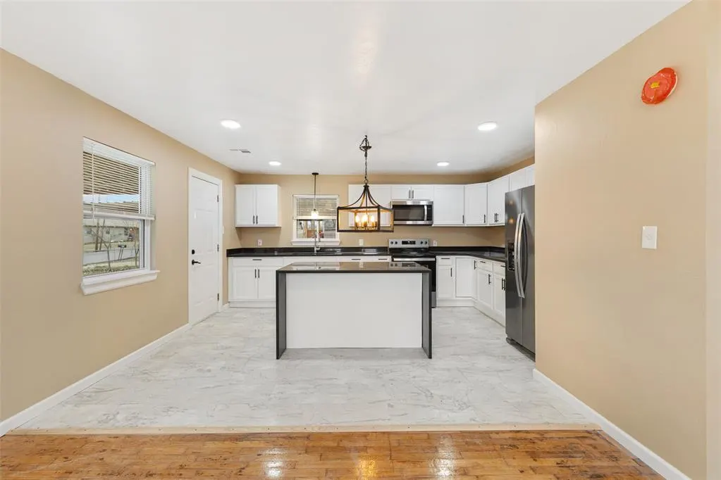 Photo 6 — 1514 W McAlester, Sulphur, OK 73086