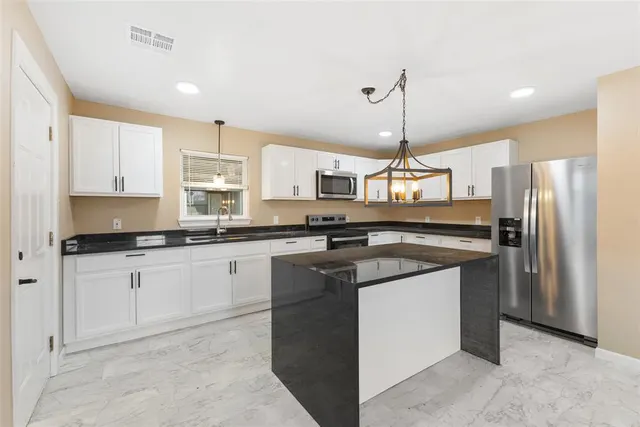Photo 7 — 1514 W McAlester, Sulphur, OK 73086