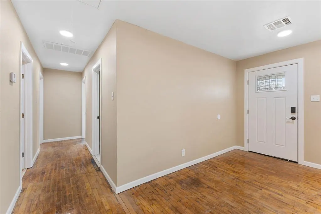Photo 21 — 1514 W McAlester, Sulphur, OK 73086