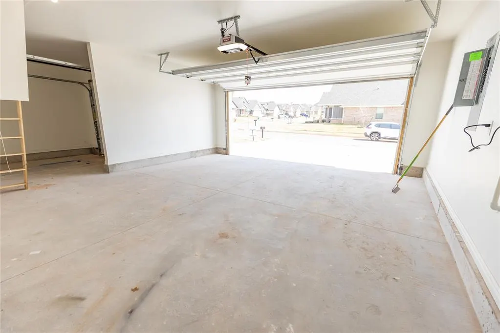 Photo 18 — 3324 Courtney Creek Drive, Edmond, OK 73012