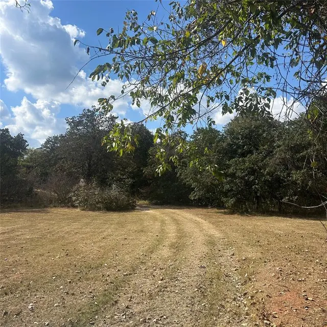 Photo 2 — 9801 Addie Lane, Oklahoma City, OK 73165