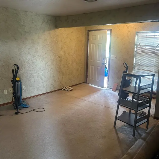 Photo 5 — 9801 Addie Lane, Oklahoma City, OK 73165