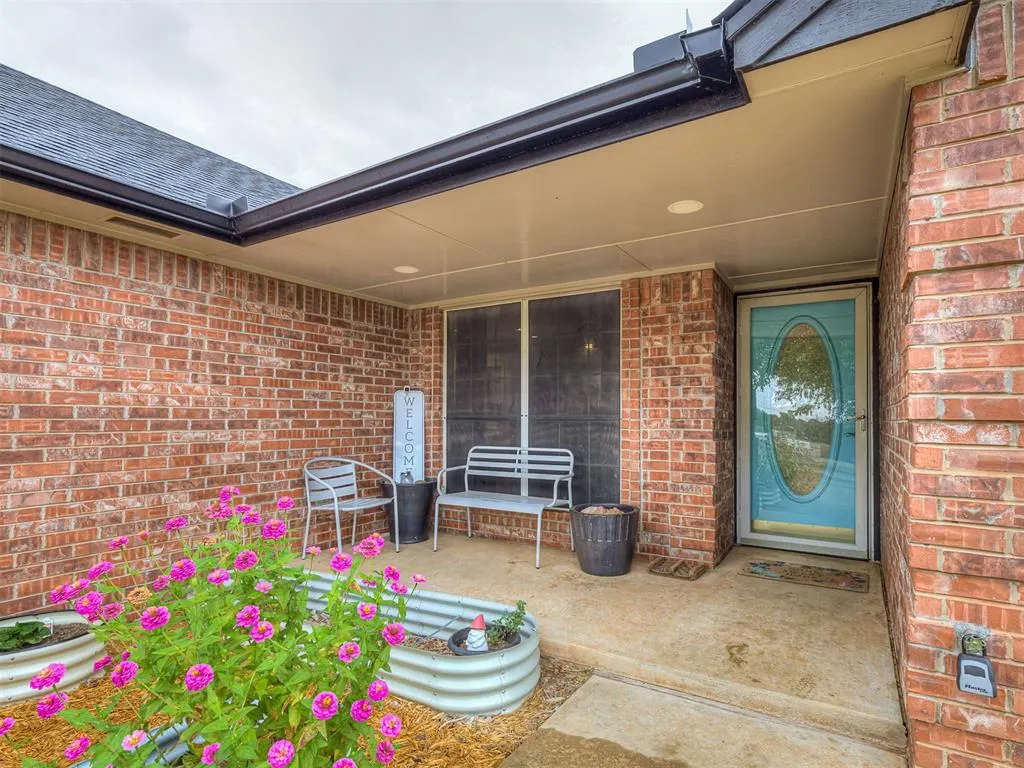 Photo 3 — 682 Turnstone Lane, Blanchard, OK 73010
