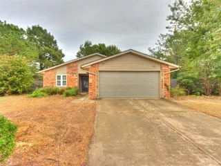 Sold home at 805 Bass Court