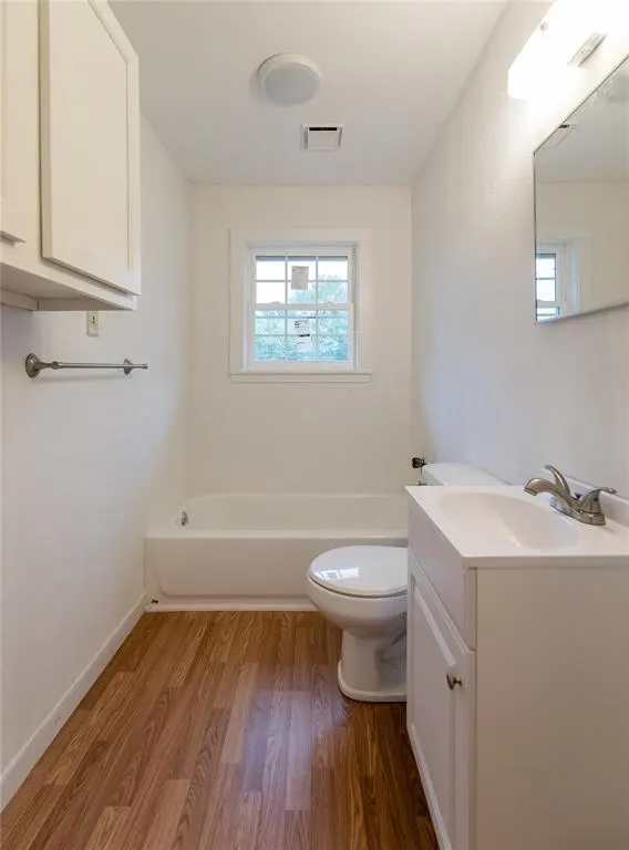 Photo 11 — 220 HOOVER Circle, Elk City, OK 73644