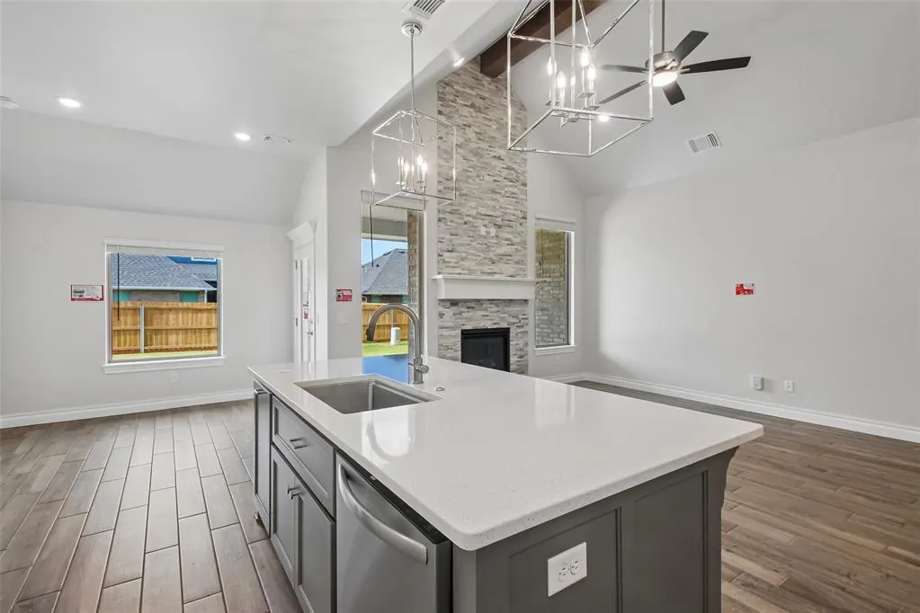 Photo 3 — 10309 SW 56th Street, Mustang, OK 73064