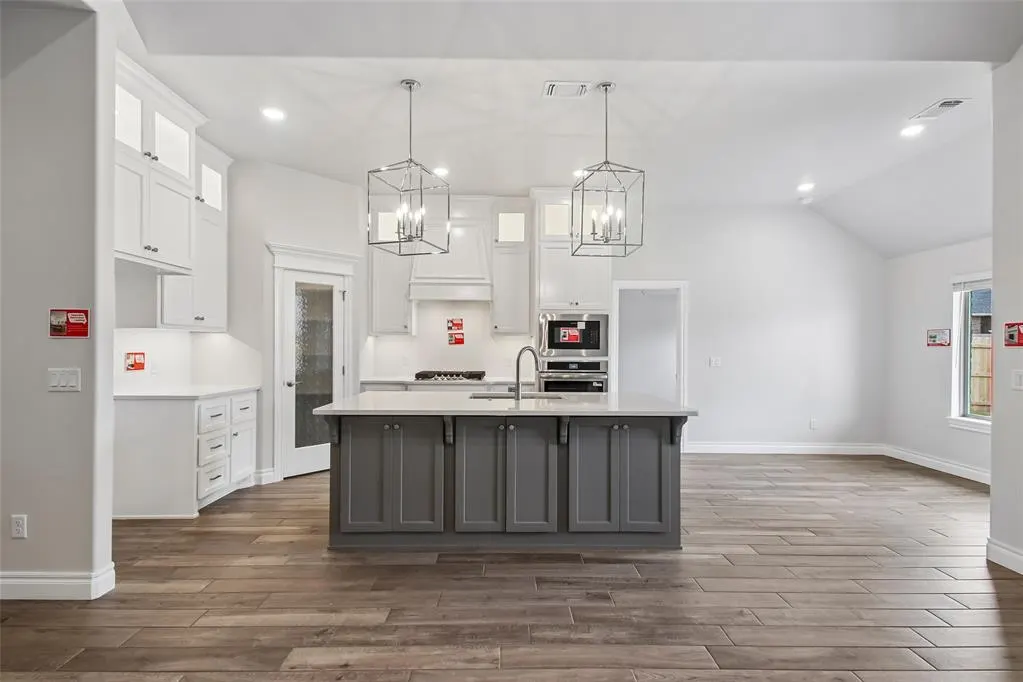 Photo 8 — 10309 SW 56th Street, Mustang, OK 73064