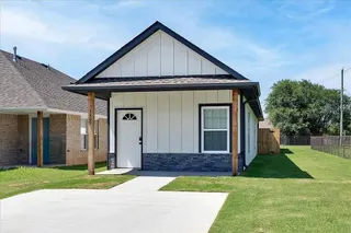 Sold home at 1820 SW NH Jones Avenue