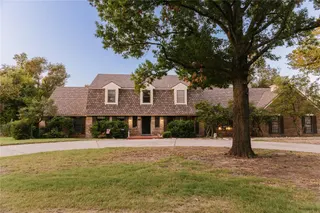 Sold home at 3901 NW 44th Street