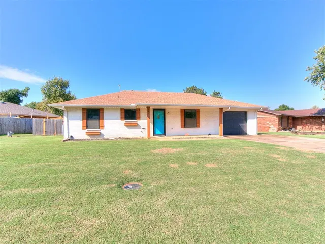 Photo 4 — 601 Eischen Avenue, Okarche, OK 73762