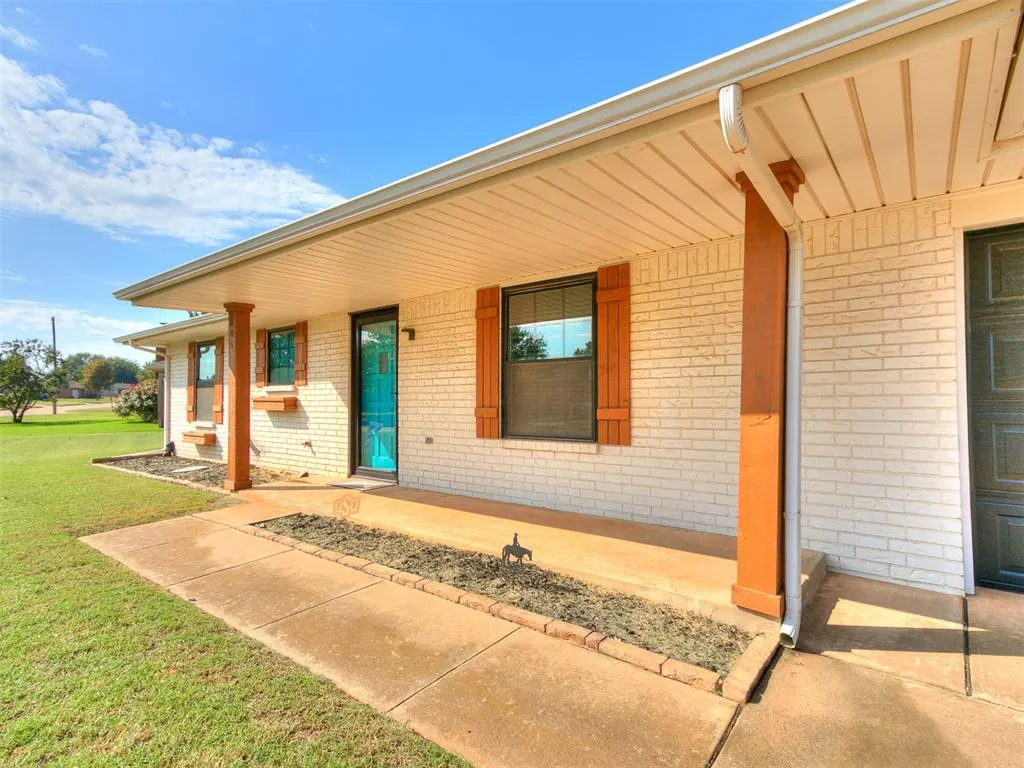 Photo 6 — 601 Eischen Avenue, Okarche, OK 73762