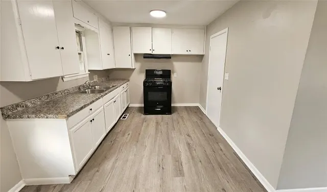 Photo 7 — 3320 NE 14th Street, Oklahoma City, OK 73117