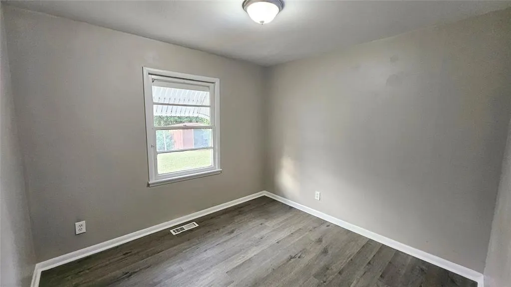 Photo 9 — 3320 NE 14th Street, Oklahoma City, OK 73117