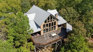 Sold home at 1110 Lake Ridge Lane