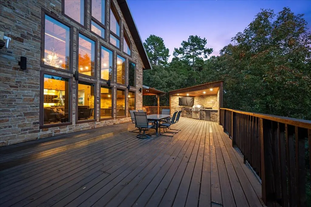 Photo 3 — 1110 Lake Ridge Lane, Broken Bow, OK 74728