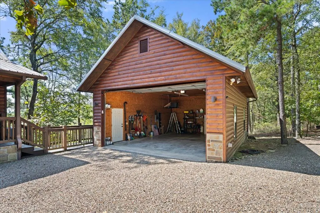Photo 30 — 1110 Lake Ridge Lane, Broken Bow, OK 74728