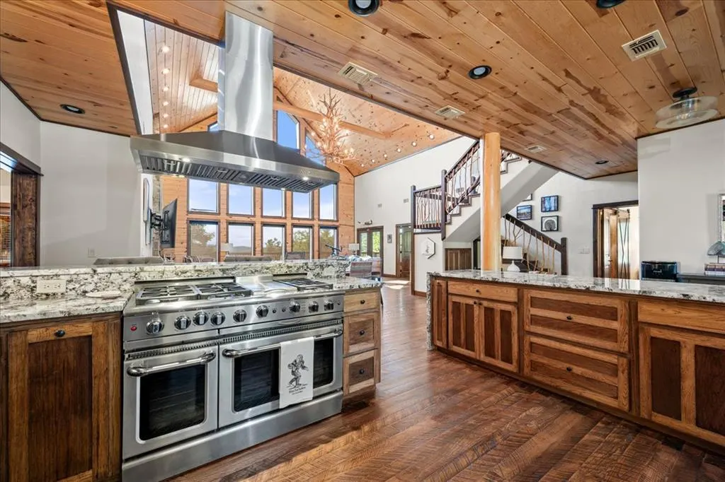 Photo 43 — 1110 Lake Ridge Lane, Broken Bow, OK 74728