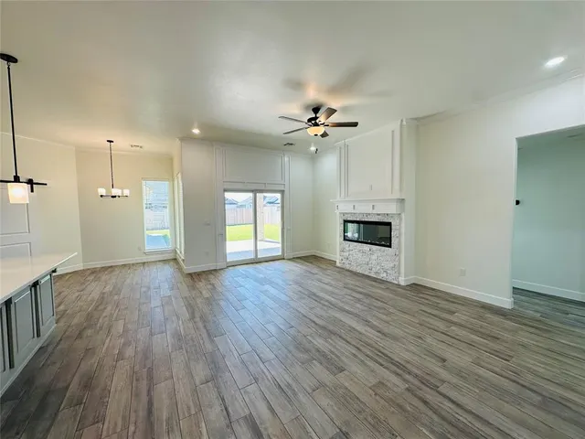 Photo 2 — 2914 Summit Hollow Circle, Norman, OK 73071
