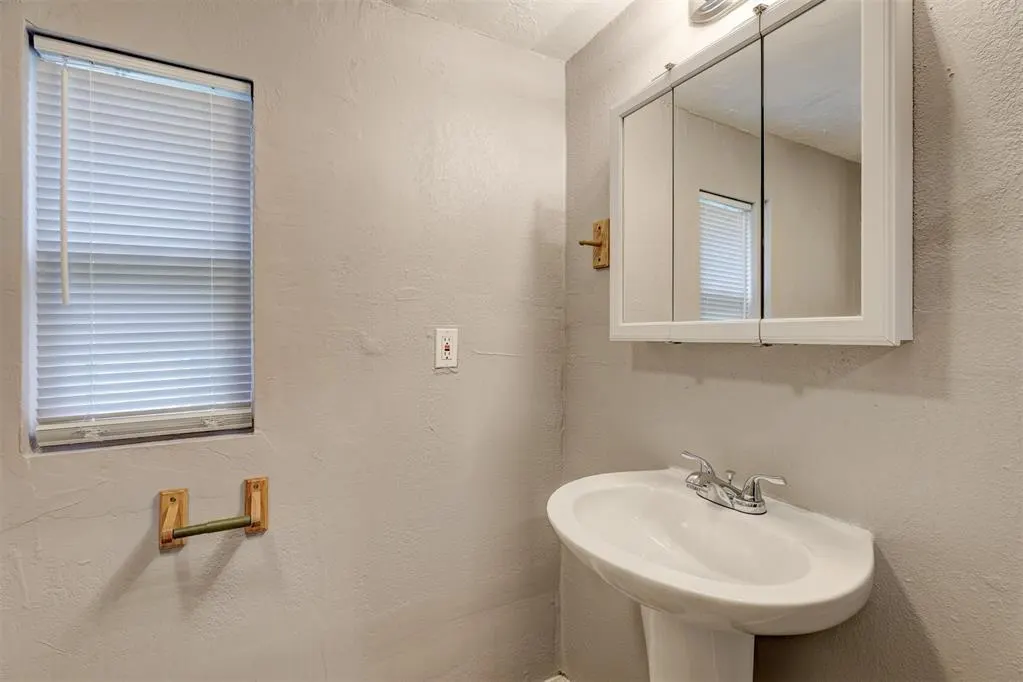Photo 15 — 1714 N Kelham Avenue, Oklahoma City, OK 73111