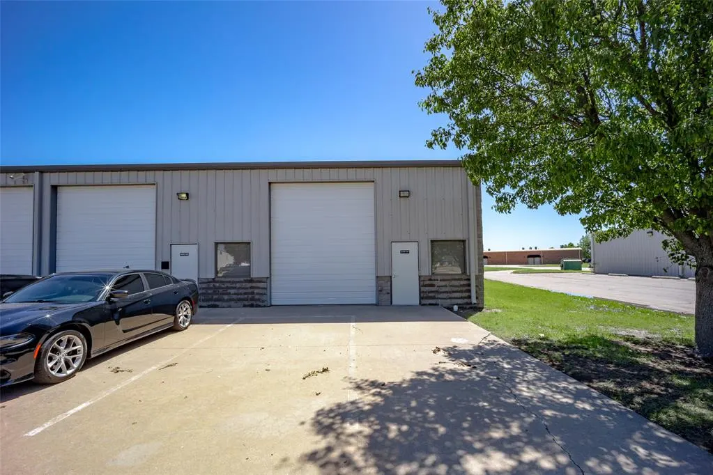 Photo 2 — 2709 Bart Conner Court 101, Norman, OK 73072