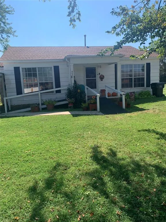 Photo 3 — 405 W Ponjo Avenue, Fort Cobb, OK 73038