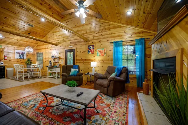 Photo 6 — 141 Lost Oaks Trail, Broken Bow, OK 74728