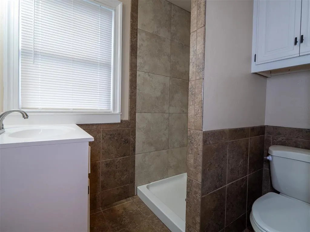Photo 33 — 1000 NE 19th Street, Oklahoma City, OK 73111