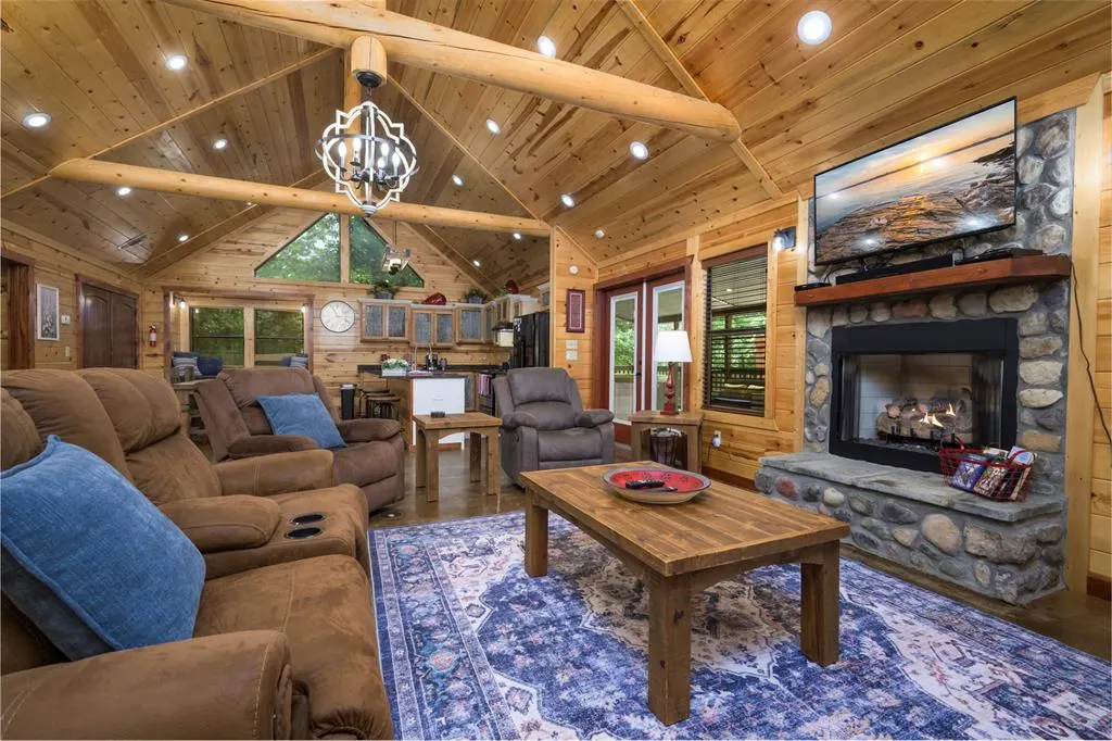 Photo 5 — 46 Banjo Lane, Broken Bow, OK 74728