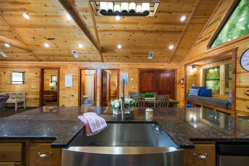 Photo 11 — 46 Banjo Lane, Broken Bow, OK 74728